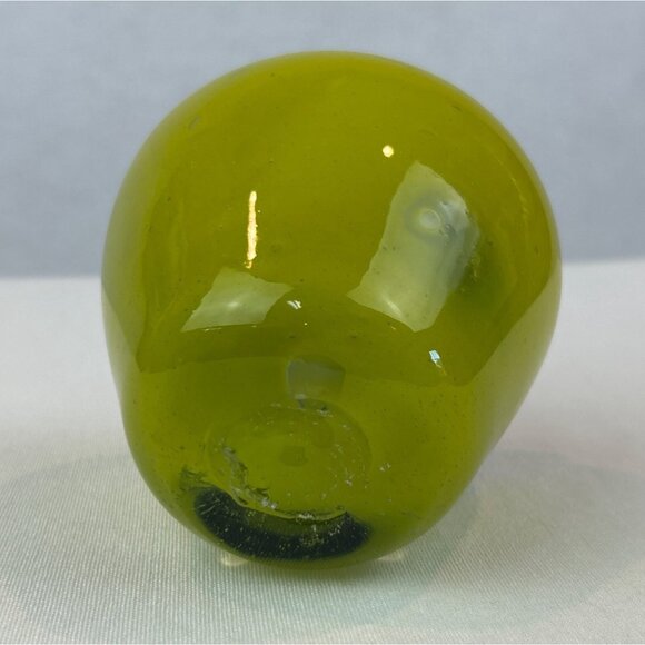 Murano Style Vintage Green Glass Apple Paperweight Stem Leaf Accent - Picture 9 of 10